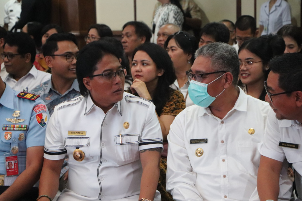 Penyampaian Minat Investasi Bali Urban Rail and Associated Facilities dan Penyerahan Dokumen Kualifikasi